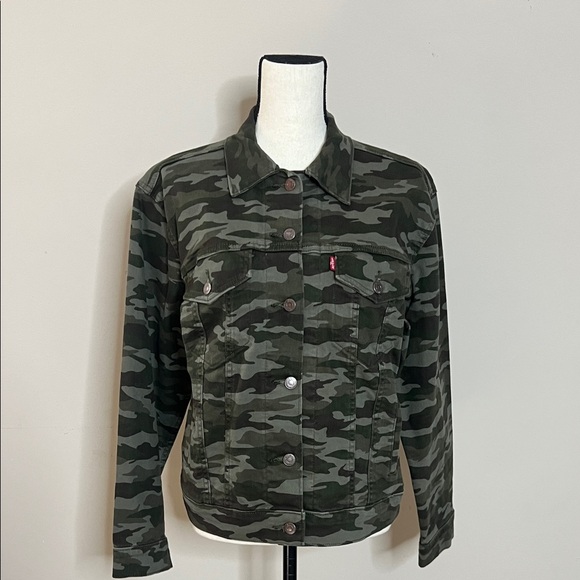🐢🥦🐌🐪NWT Levi's Women's Green Camo Ex-Boyfriend Tracker Jacket - Picture 6 of 16